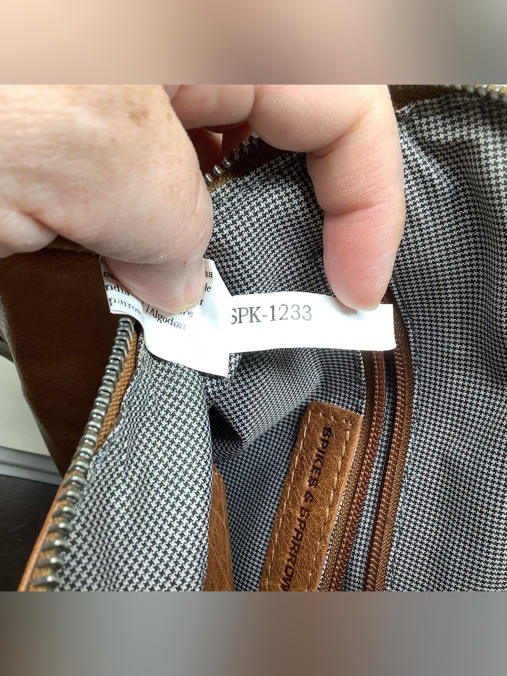 Spikes and Sparrow Leather Backpack - Picture 11 of 12